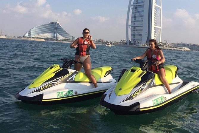1-Hour Jet Ski Tour – Burj Al Arab, Atlantis, & Dubai Skyline - Speed, drifting, and time in the water
