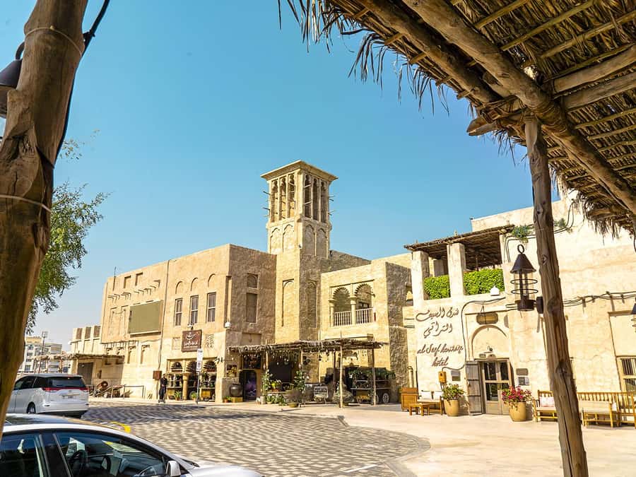 2-Day City Tour: Dubai & Abu Dhabi + Yacht Experience - Dubai’s landmark circuit and the limits of photo stops