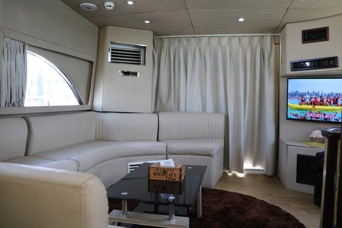 2-Hour Private Yacht 50ft Tour Around Burj Al-Arab - What two hours feels like on the yacht