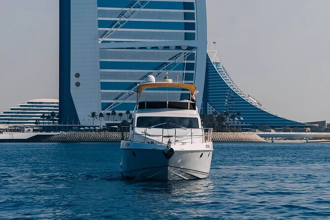 2 hour Private Yacht Tour with Dubai Marina Skyline View - Atlantis The Palm is the main photo stop