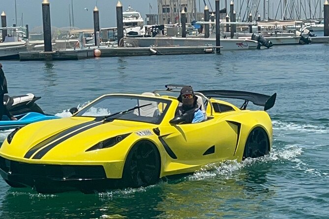 30 Minutes Jet Car Dubai Experience - The best photo stop is on the water