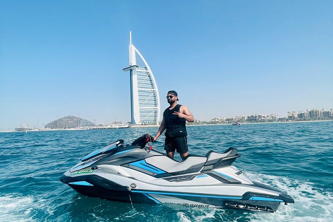 30mins Burj Al Arab Jetski Tour - The guide makes the difference for first-time riders