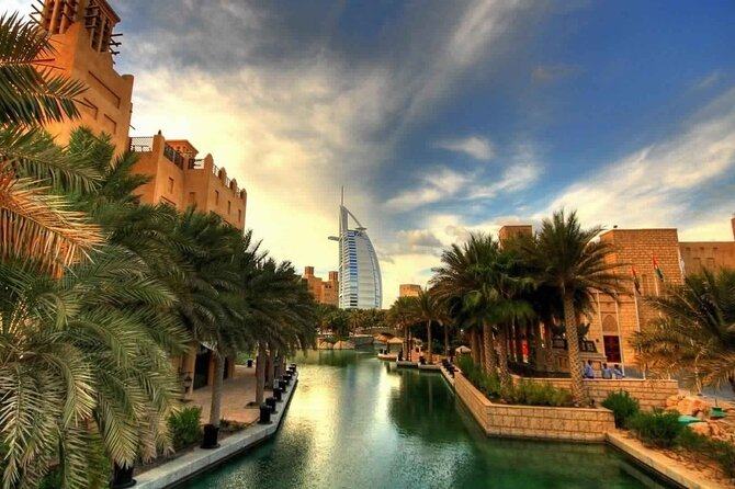 4-Day Private Dubai and Abu Dhabi Tour - Day three: desert tracks, dinner, and live shows