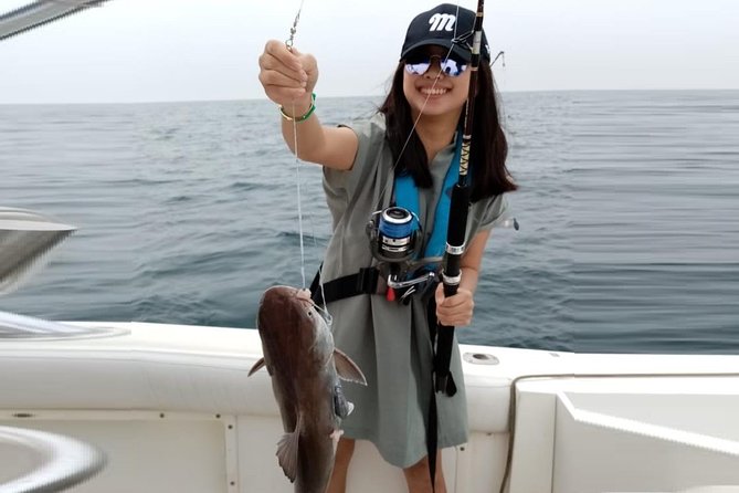 4 Hours Dubai Deep Sea Fishing - What the crew and equipment provide