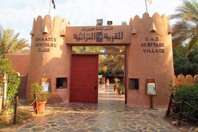 4X4 Private Abu Dhabi City Tour with Abu Dhabi Evening Desert Safari From Dubai - Barbecue dinner and evening entertainment