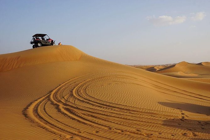 7-hour Small Group 4x4 Desert Safari Tour with Buffet Dinner in Dubai - Big Red delivers the real rush