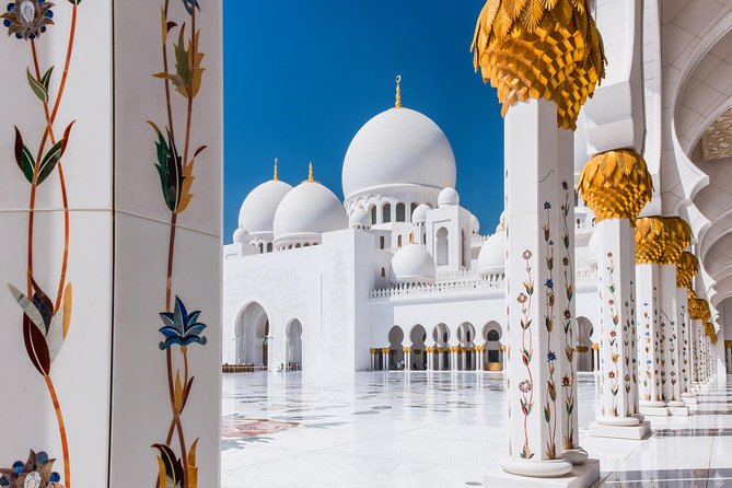 Abu Dhabi city tour & desert safari from Dubai - Why the Grand Mosque deserves the long drive