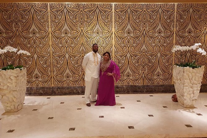 Abu Dhabi city tour & desert safari from Dubai - Dinner, dancing, and the desert camp