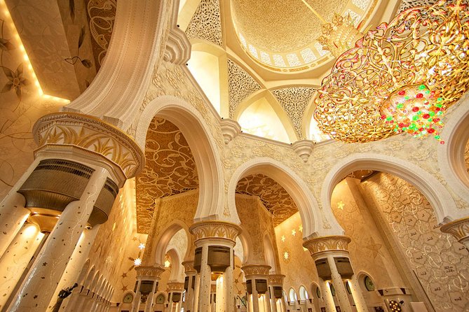 Abu Dhabi city tour & desert safari from Dubai - The guide can shape the whole day