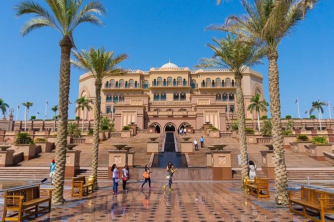 Abu Dhabi City Tour, Emirates Palace, Grand Mosque, Louvre Museum - Heritage Village adds a modest cultural pause