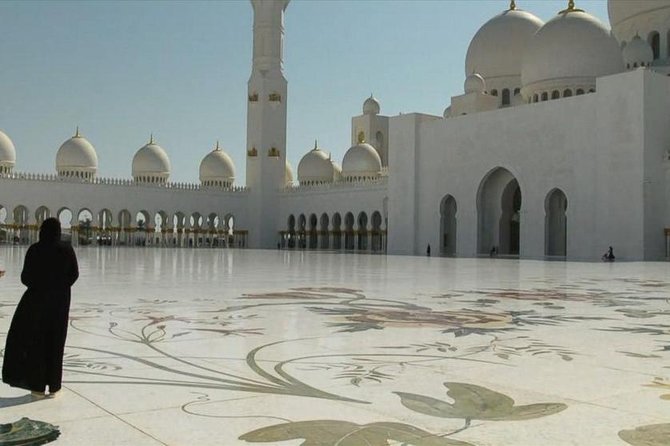 Abu Dhabi City Tour, Emirates Palace, Grand Mosque, Louvre Museum - Ferrari World is a photograph, not a theme-park visit