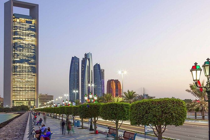 Abu Dhabi City Tour from Abu Dhabi - Marina Mall is the practical lunch break