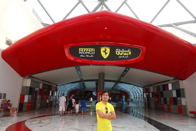 Abu Dhabi City Tour From Dubai - Emirates Palace is more photo opportunity than palace tour