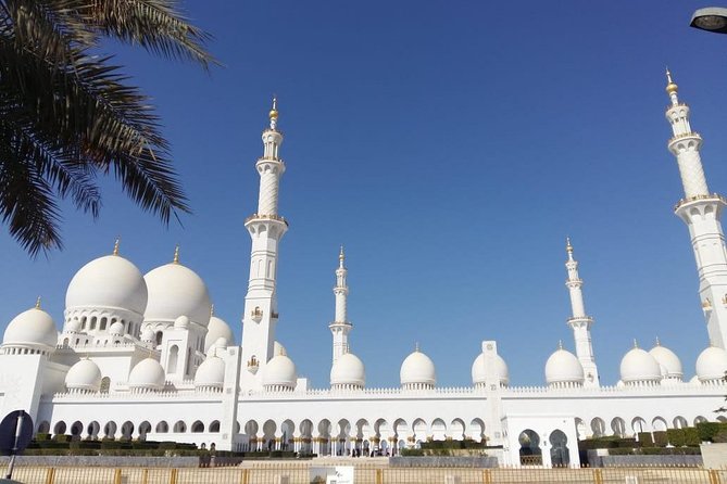 Abu Dhabi City Tour from Dubai - Full-Day Tour - Sheikh Zayed Grand Mosque: the day’s main event