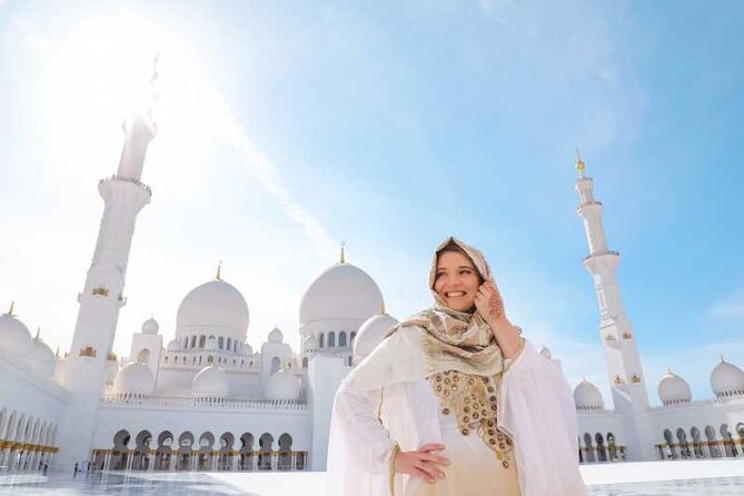 Abu Dhabi City Tour Full Day - Marina Mall and the Corniche break up the drive