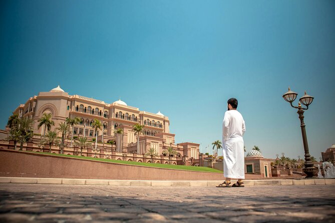Abu Dhabi City Tour: Grand Mosque, Palace, Souk, Louvre & Ferrari - Dates Market and Heritage Village
