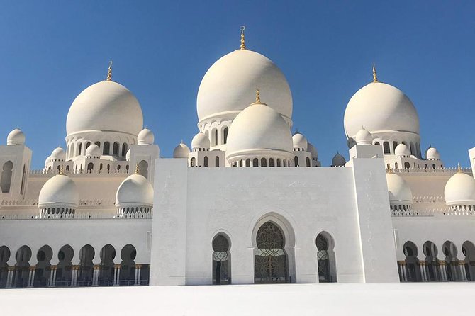 Abu Dhabi City Tour (Grand Mosque & Qasr Al Watan) - The Dates Market is a practical final stop