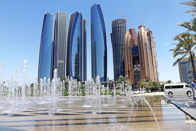 Abu Dhabi City Tour in a 4x4 Shared Vehicle - The dates market is a useful final stop