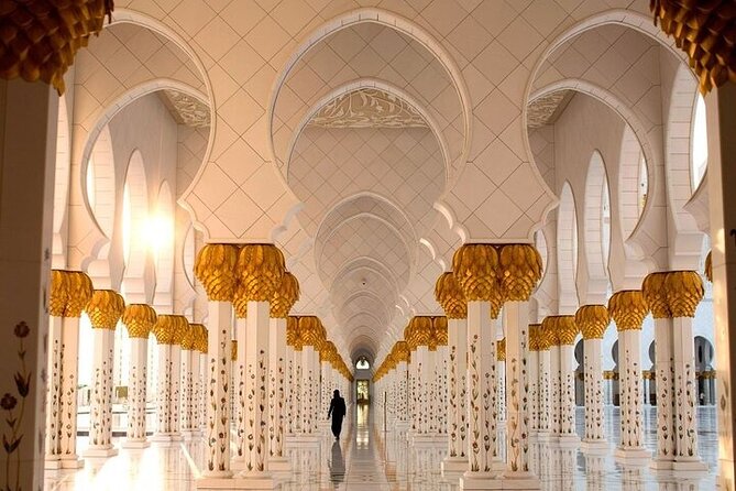 Abu Dhabi City Tour in a 4x4 Shared Vehicle - Emirates Palace shows Abu Dhabi’s taste for grandeur