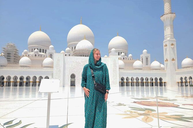 Abu Dhabi City Tour of Grand Mosque, Palace, Louvre, and Ferrari - Why this private Abu Dhabi trip works from Dubai