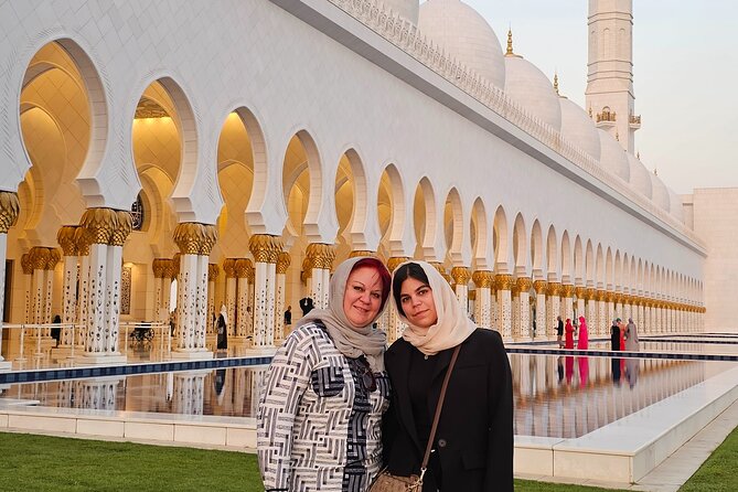 Abu Dhabi City Tour :Qasr Al Watan, Emirates Palace, Mosque - Yas Island and the Ferrari World stop