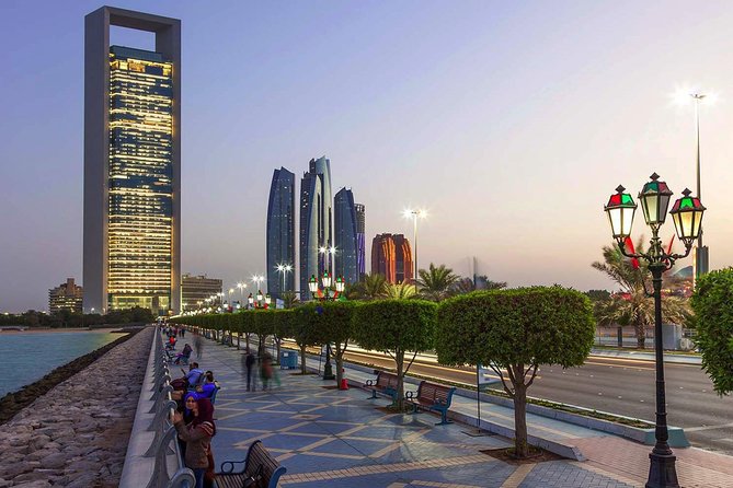 Abu Dhabi City Tour with Buffet Lunch - From Dubai to Abu Dhabi in one long day