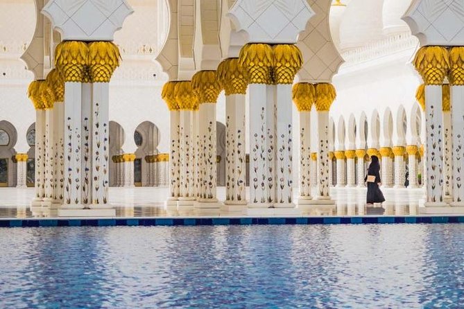 Abu Dhabi City Tour with Ferrari world Combo - Etihad Towers and Emirates Palace