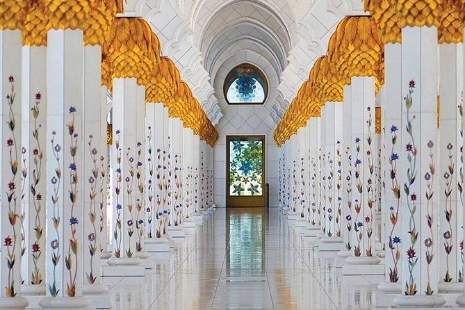 Abu Dhabi City Tour with Grand Mosque Including Transfers - Heritage Village: useful context with a shopping catch