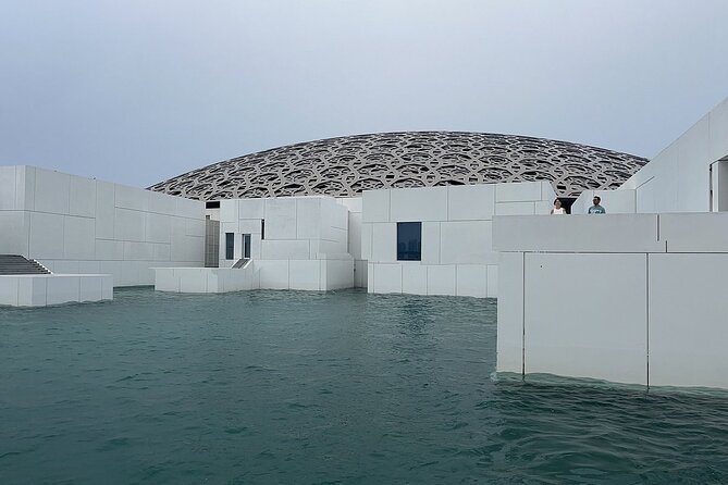 Abu Dhabi City Tour with Private Car - The Dates Market adds a taste of daily commerce
