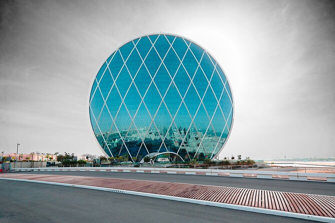 Abu Dhabi City Tour With Shaikh Zayed Grand Mosque. - The mosque gives this day its focus