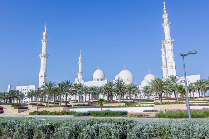 Abu Dhabi Full-Day City Sightseeing Tour from Dubai - Central Souq is the best chance to slow down
