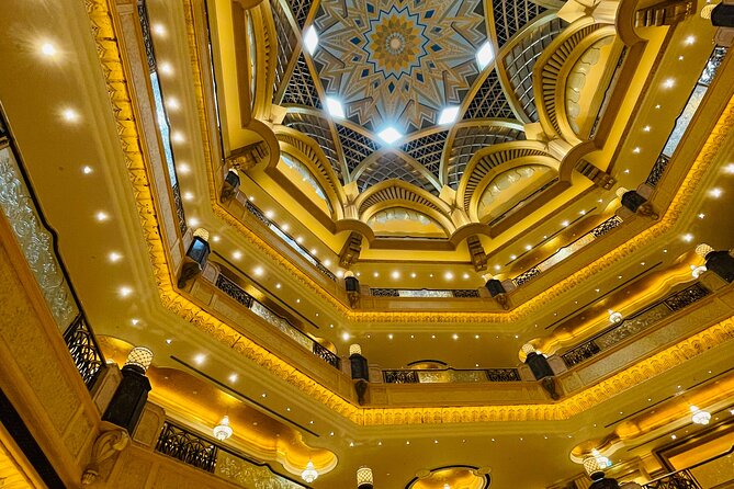 Abu Dhabi Full Day City Tour From Dubai - Abu Dhabi Dates Market: a taste of ordinary commerce
