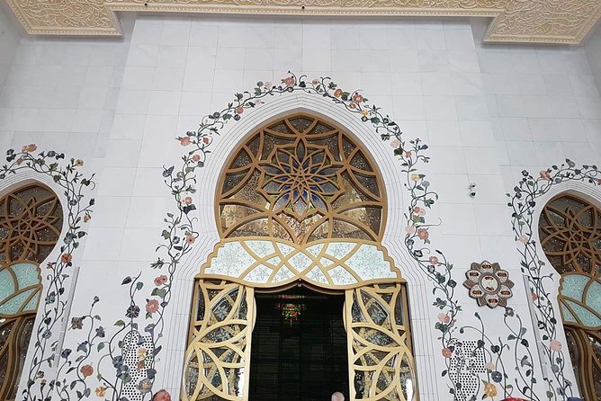 Abu Dhabi Full Day City with Grand Mosque Visit , Ferrari World Stop - Should you book the Abu Dhabi day trip?