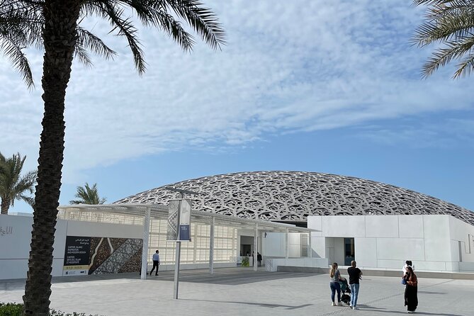 Abu Dhabi Full Day Private Tour - Yas Island and Ferrari World keep the final hours modern