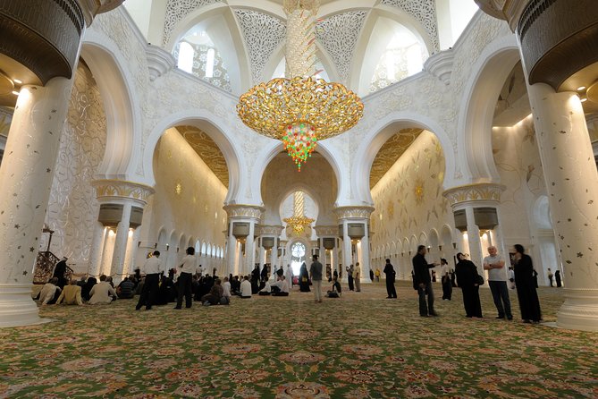 Abu Dhabi Full-Day Tour from Dubai With Spanish-Speaking Guide - Inside Sheikh Zayed Grand Mosque
