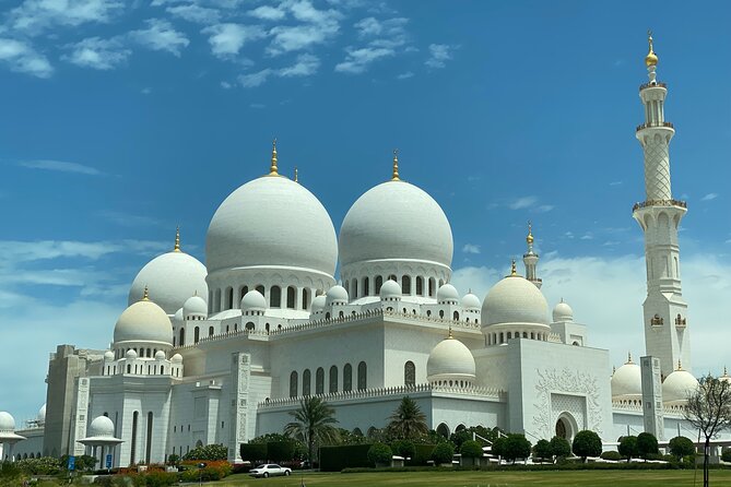 Abu Dhabi Half Day City Tour Sharing Experience - Sheikh Zayed Grand Mosque: allow 90 minutes for the main event