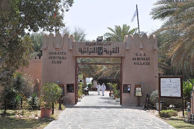Abu Dhabi Highlights Day Trip from Dubai - Marina Mall is your lunch and shopping pause