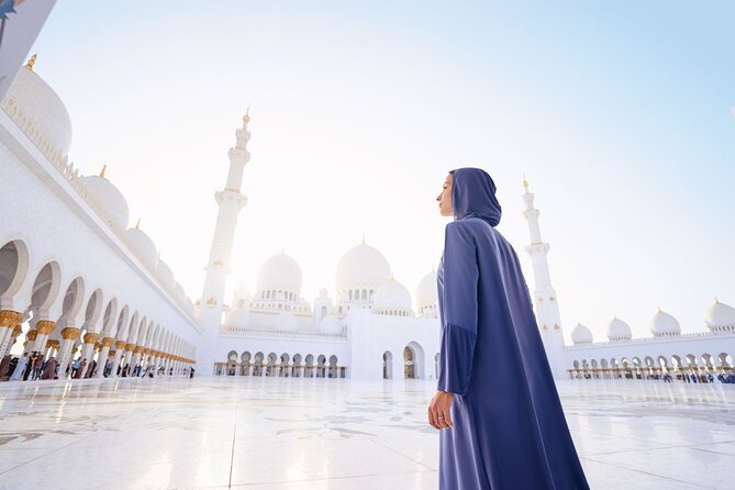 Abu Dhabi Mosque including Ferrari World Tour from Dubai - The road from Dubai to Abu Dhabi