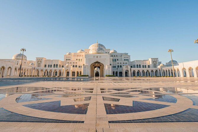 Abu Dhabi Premium Full-Day Sightseeing Tour From Dubai - The Dates Market is quick and sales-focused