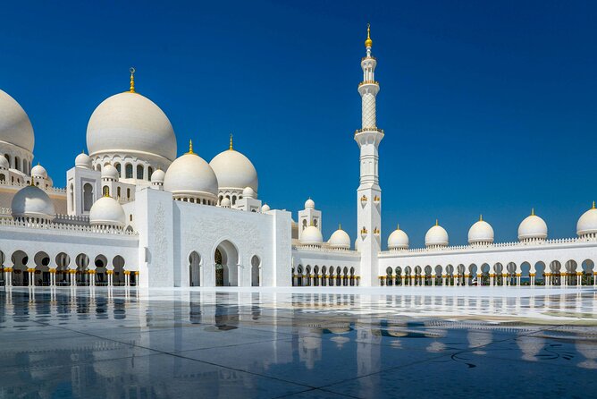 Abu Dhabi Sheikh Zayed Grand Mosque Private Tour - Entering the mosque: what the main stop offers