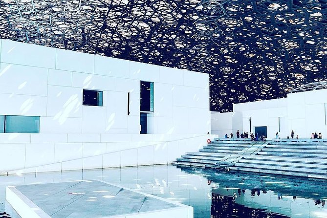Abu Dhabi Sheikh zayed Mosque with Lunch, Louvre & Qasr Al Watan Palace - Lunch that keeps the schedule moving