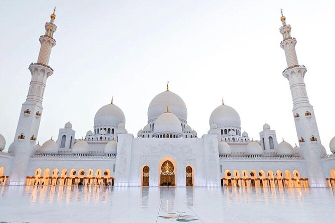 Abu Dhabi Sightseeing City Tour including Grand Mosque - Marina Mall for food, shopping, and city views