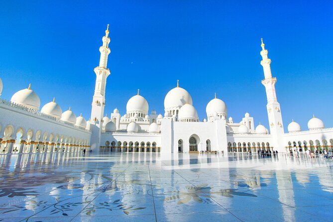 Abu Dhabi Sightseeing Tour in Private Vehicle - Ferrari World and Yas Island: decide if a photo stop is enough