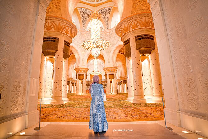 Abu Dhabi Sightseeing Tour: Sheikh Zayed Mosque, Heritage Village & Dates Market - Heritage Village shows an older Abu Dhabi