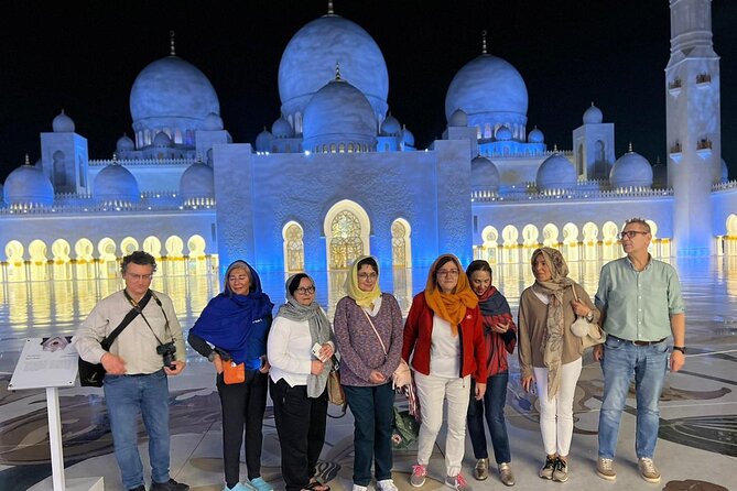Abu Dhabi Stopover & Layover Tour – Private, Fast & Flexible! - The Dates Market for a local flavor