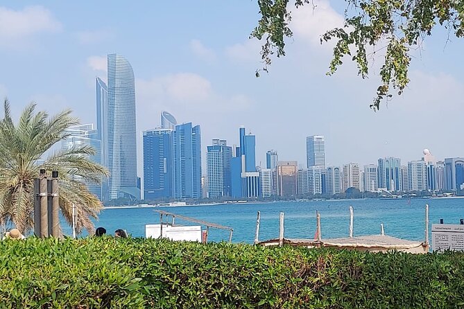 Abu Dhabi tour from Dubai small group with guide, Grand Mosque - Qasr Al Watan: a palace option with real weight