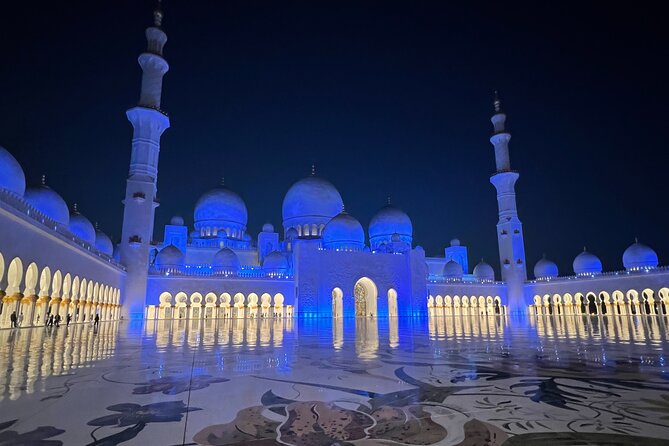 Abu Dhabi Tour Grand Mosque Emirates Palace Heritage Village - Why the Grand Mosque deserves the longest stop