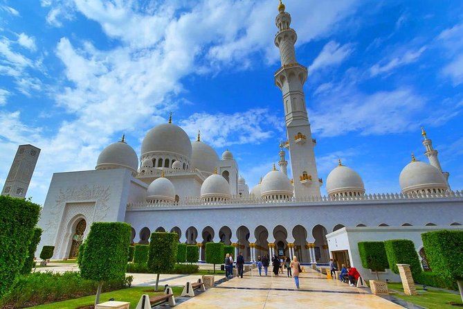 Abu Dhabi Tour With Ferrari World From Dubai - Why this Dubai to Abu Dhabi day works