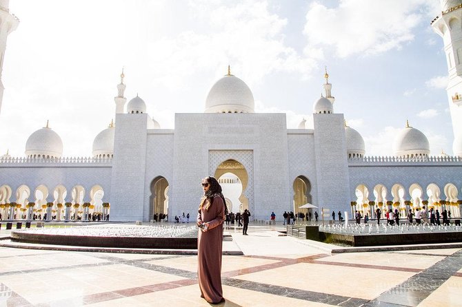 Abu Dhabi Tour with Louvre Museum Tickets - Louvre Abu Dhabi and its broad collection