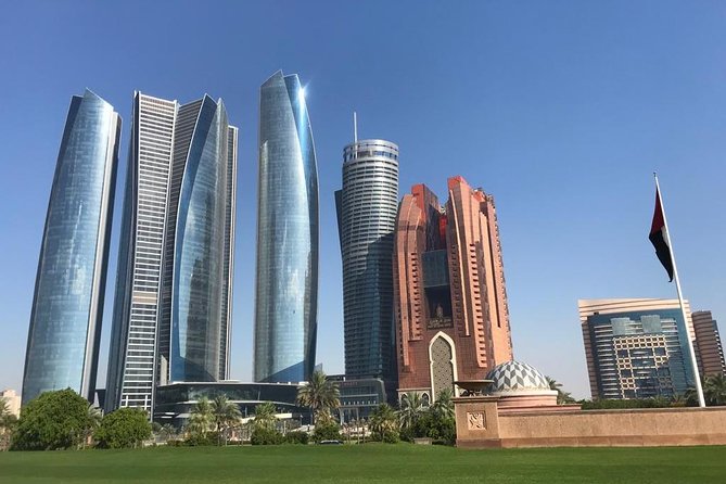Abu Dhabi Tour with Sheikh Zayed Grand Mosque & BAPS Hindu Mandir - The Dates Market is a quick local-flavor stop